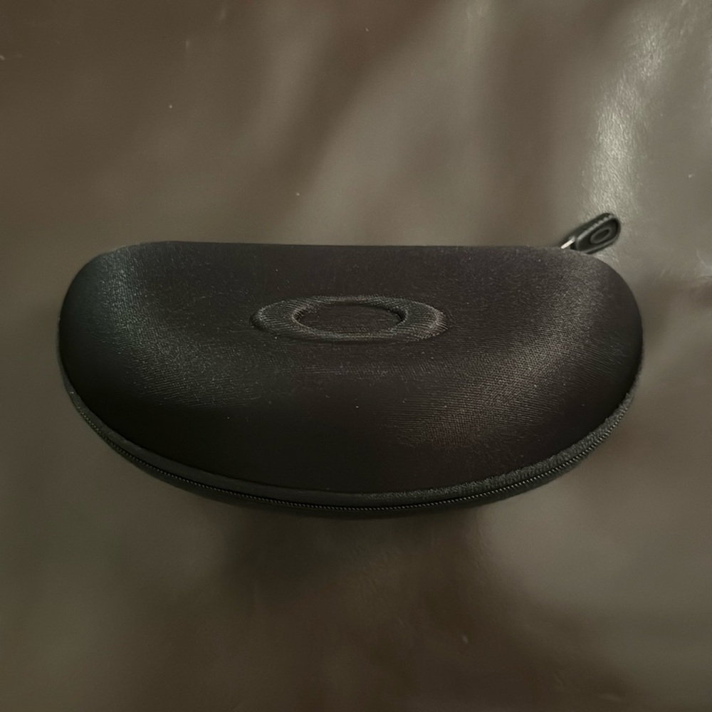 Oakley Radar Array Soft Shell Vault Sunglasses Ca… - image 1